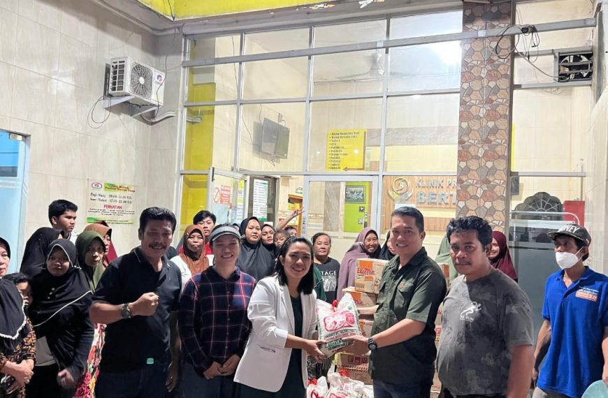 Gerakan Rakyat Indonesia Bersatu (GRIB) Jaya Sumut Salurkan Bantuan untuk Korban Banjir di Medan Sekitarnya.