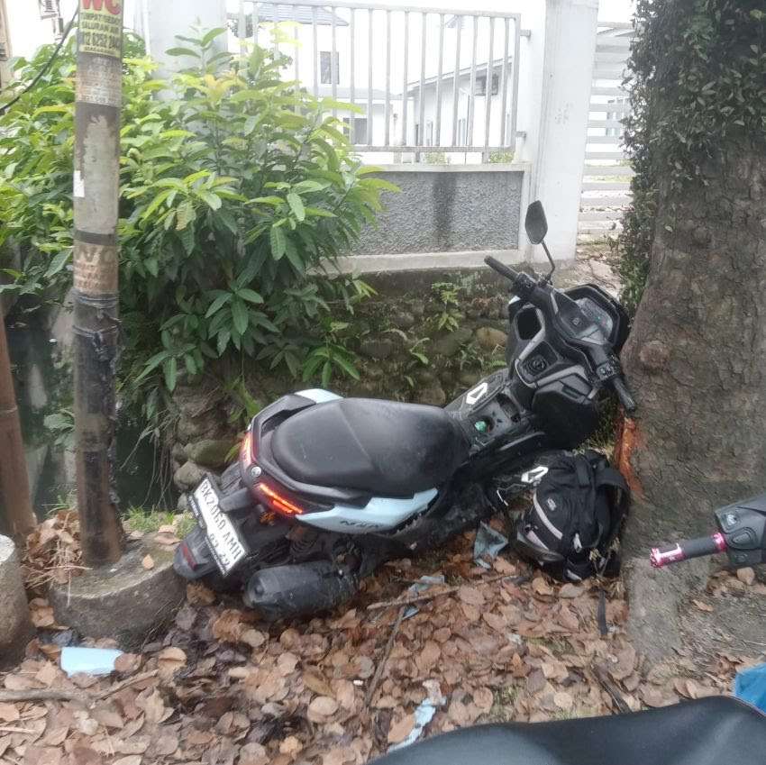 Kecelakaan Tunggal di Jalan Ngumban Surbakti, IRT Tewas di Tempat dan Dua Anaknya Luka-luka