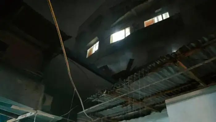 Rumah Kos di Medan Maimun Terbakar, Api Hampir Merembet ke RSU Martha Friska